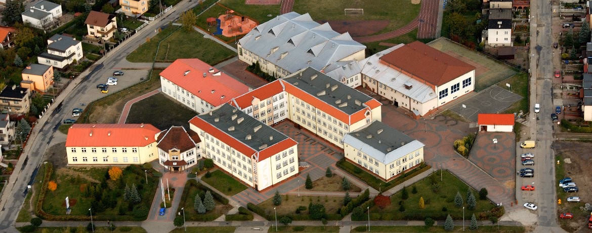 Kto jest dyrektorem 1 LO w Brodnicy?