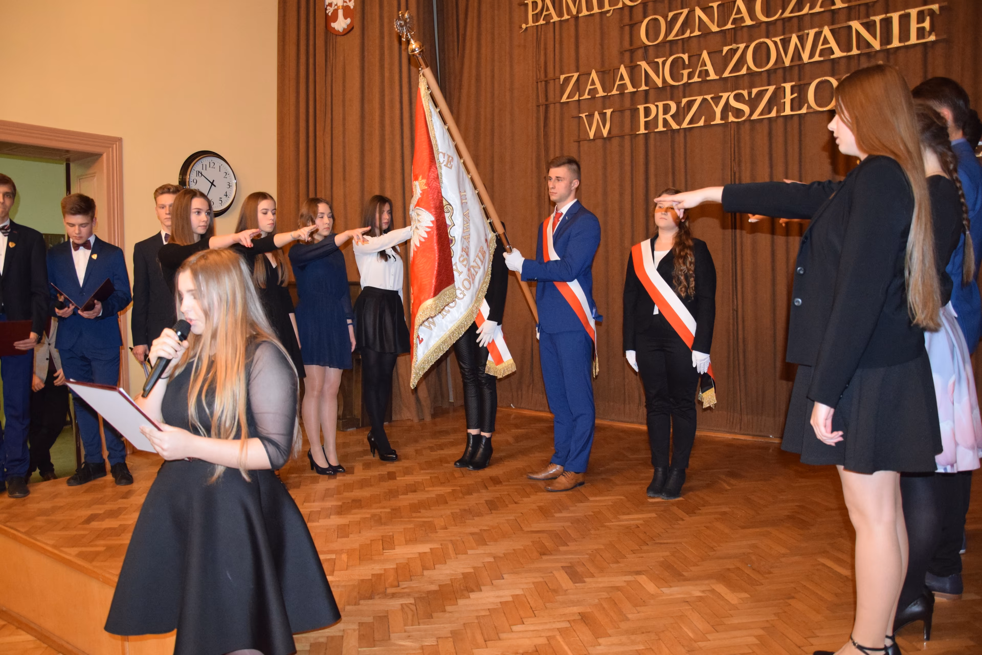 Czy w szkole średniej jest pasowanie na ucznia?