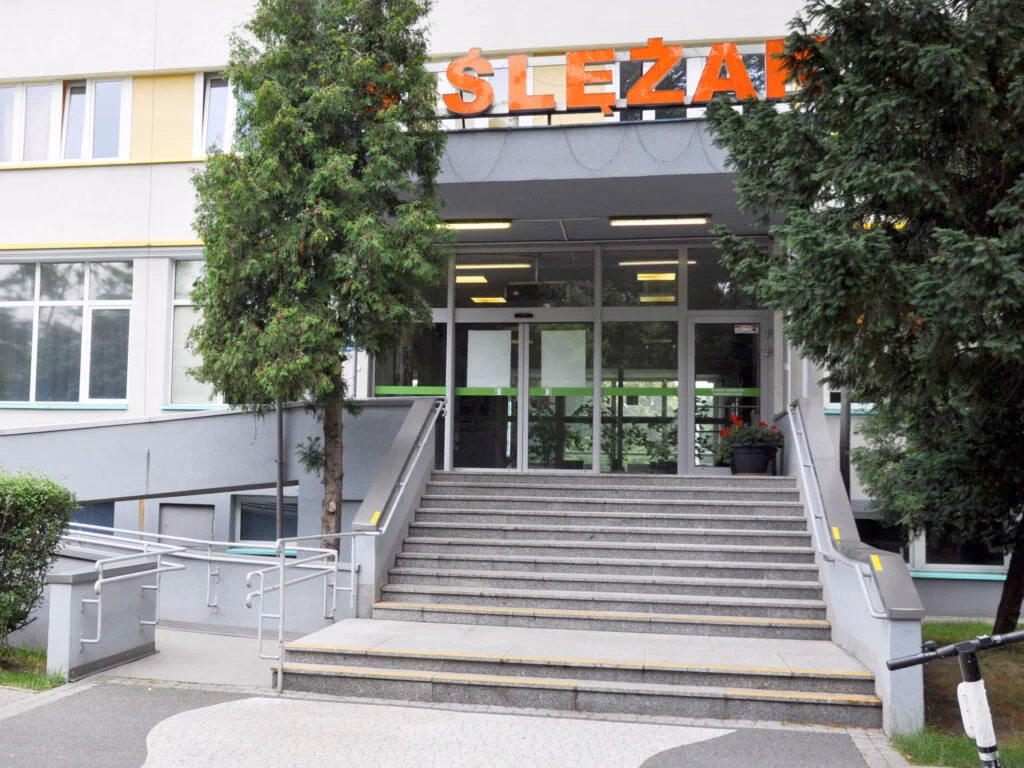 Komu przysługuje darmowy akademik?