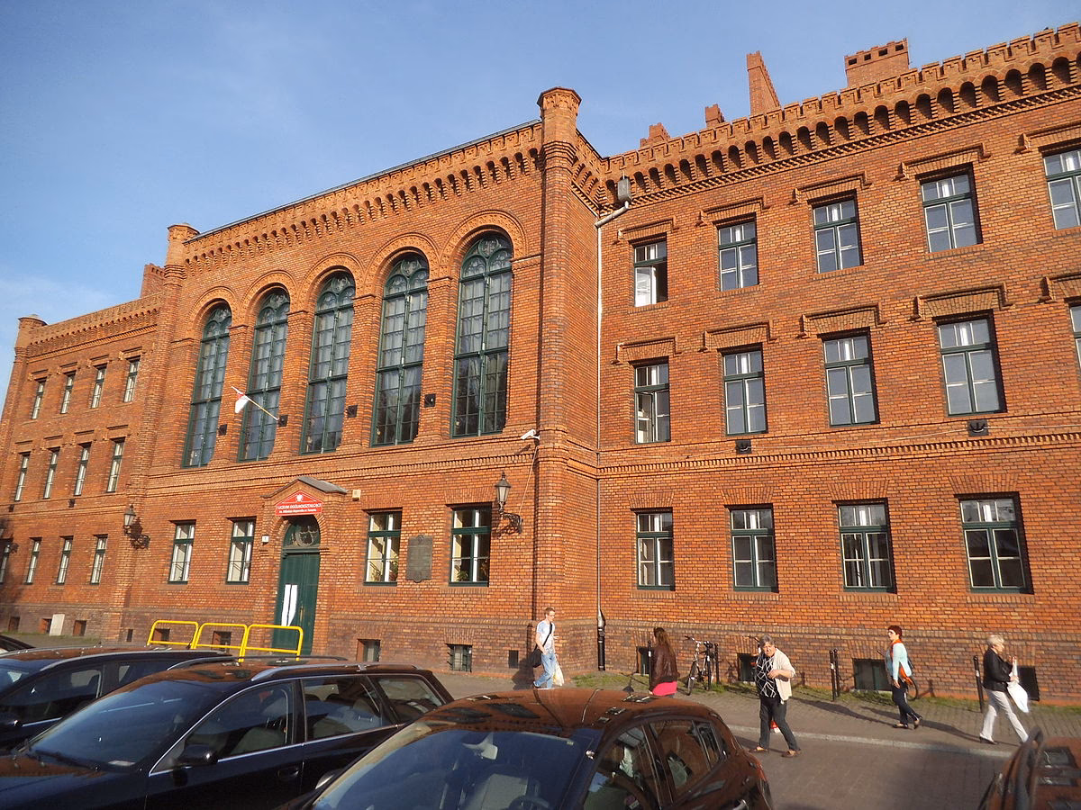 Czy Uniwersytet Mikołaja Kopernika w Toruniu jest płatny?