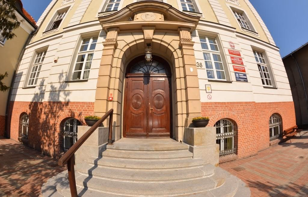 Czy liceum Staszica jest dobre?