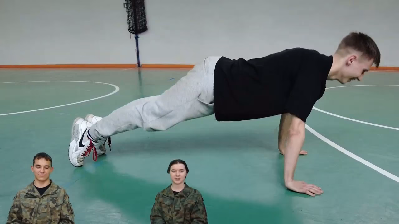 Jakie testy kontrolne obejmuje egzamin sprawnościowy AWL?