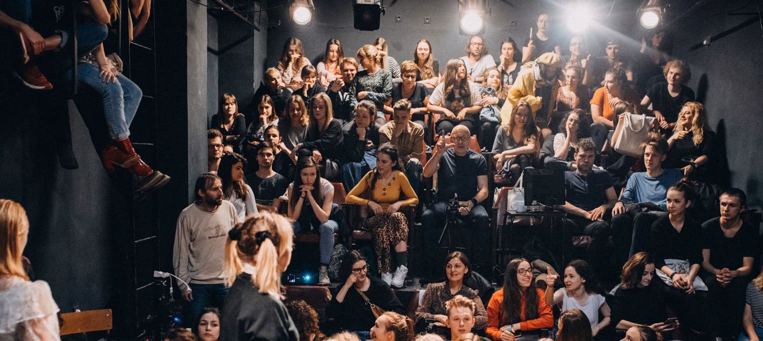 Jak dostać się na studia teatralne?