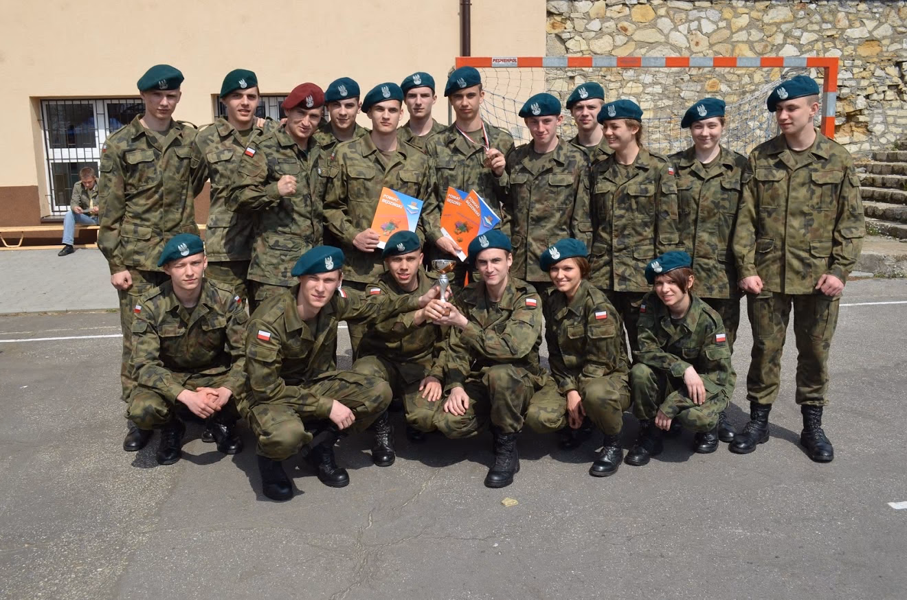 Jakie są lekcje w mundurówce?