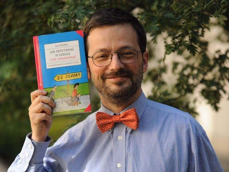 Gdzie pracuje Jan Wrobel?