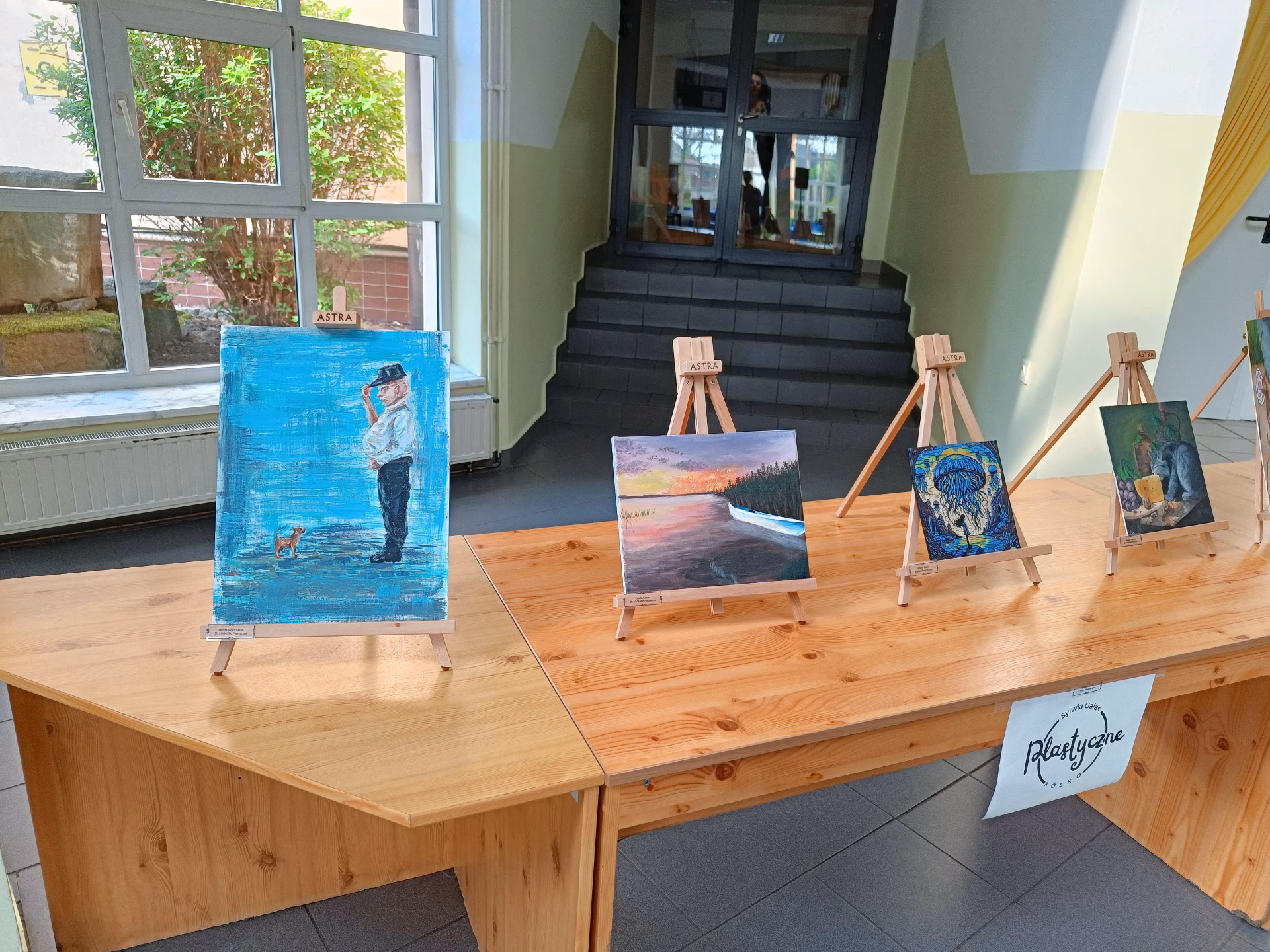 Co się robi na zajęciach artystycznych?