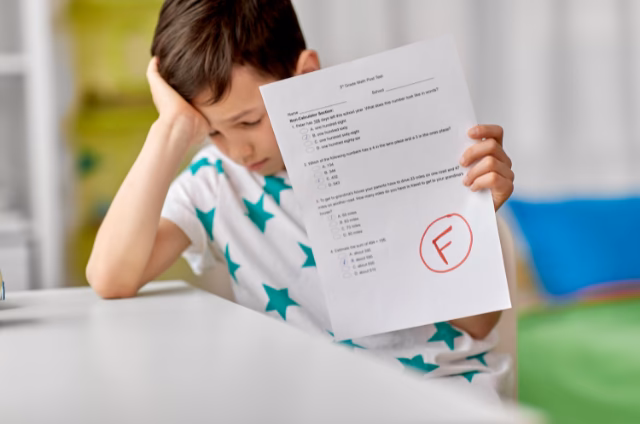 O co chodzi z kontraktem w szkole?