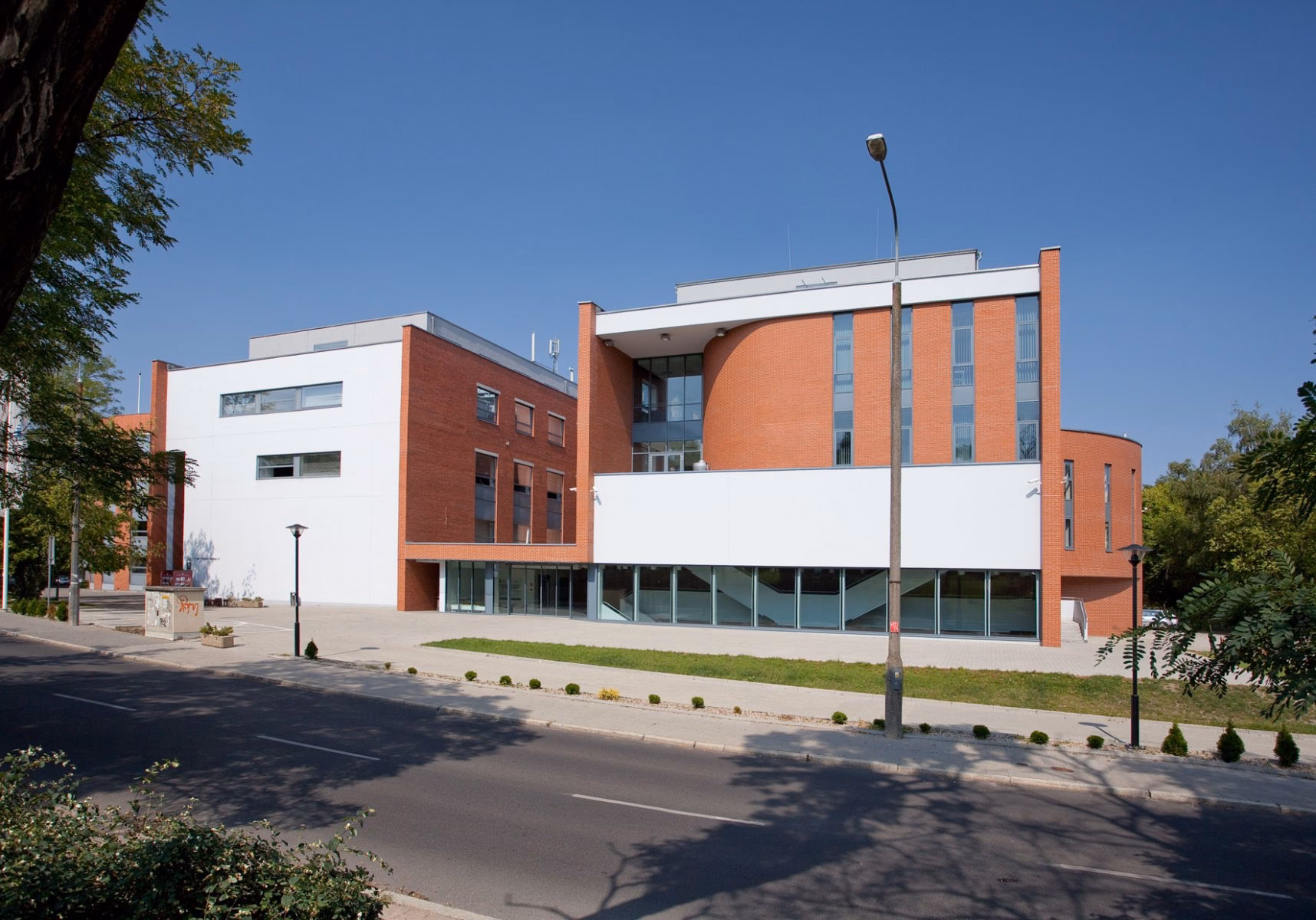 Ile wynosi czesne w Da Vinci International School?