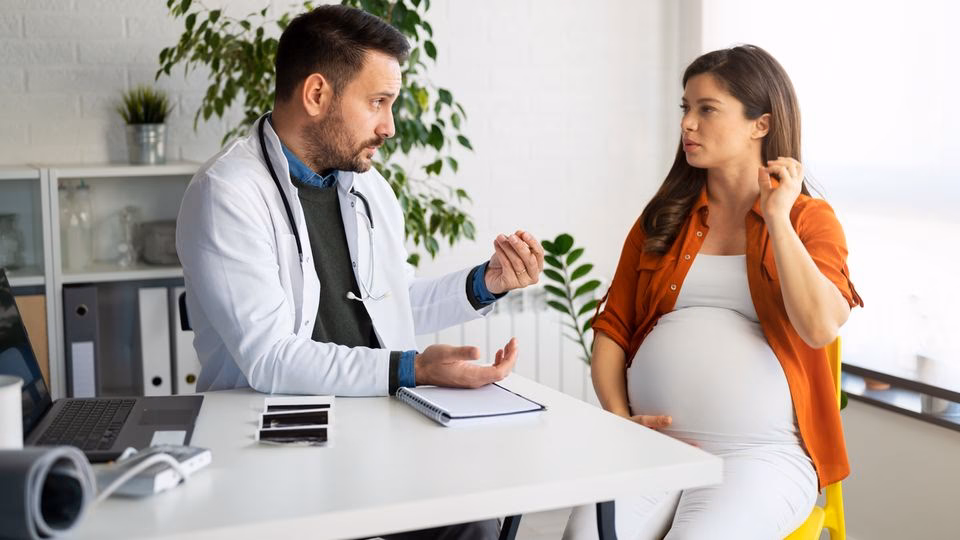 Kiedy iść z nastolatka do ginekologa?