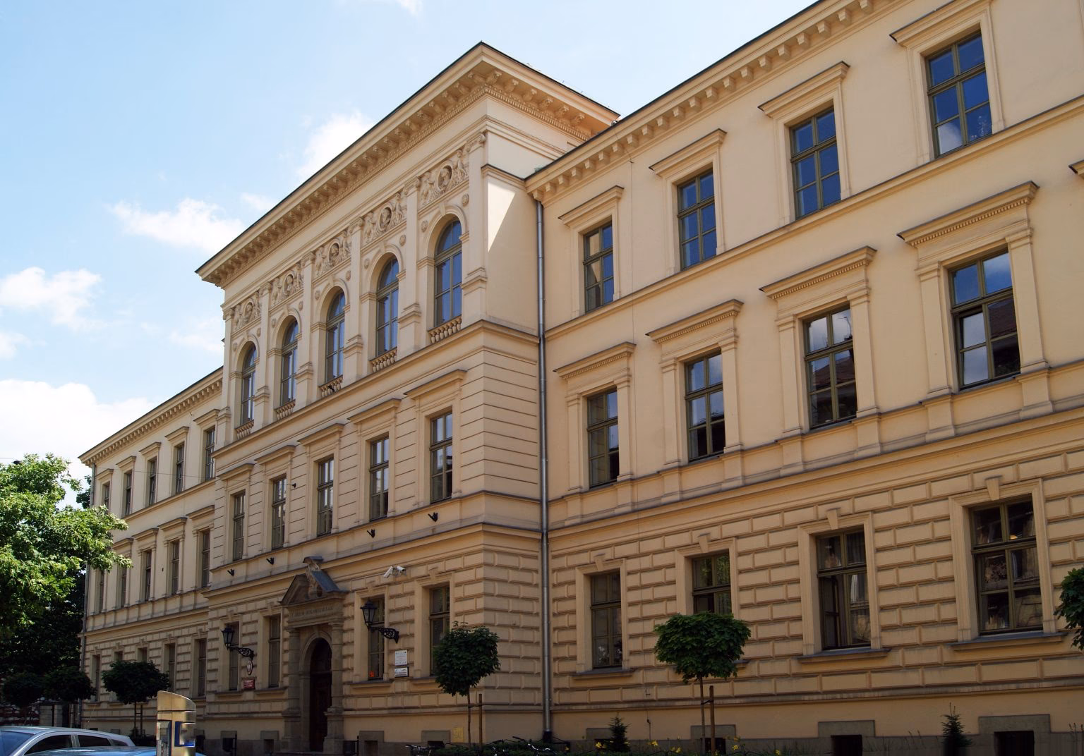 Jakie jest najlepsze liceum w Polsce w 2025 roku?