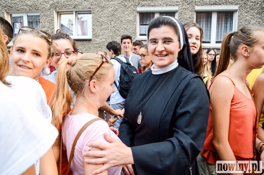 Ile wynosi czesne za naukę w diecezjalnej szkole dla dziewcząt?