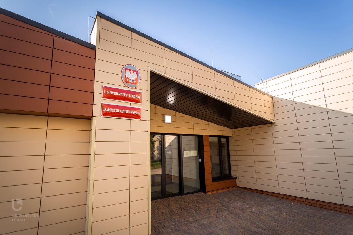 Do jakiej szkoły z autyzmem?