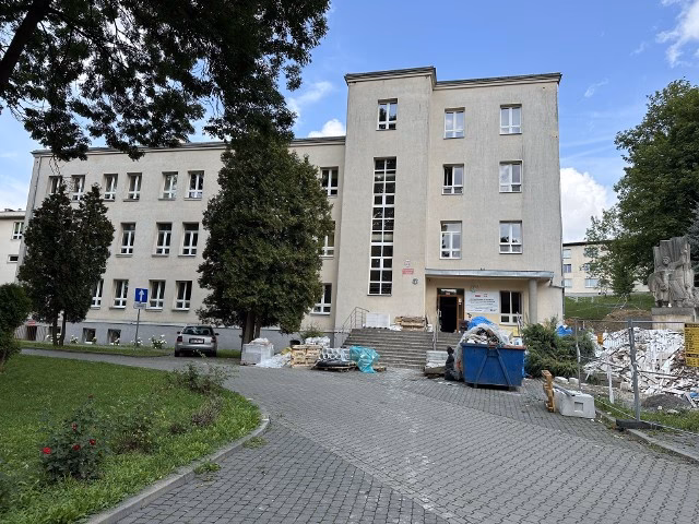 Jakie jest najlepsze liceum w Ostrowcu Świętokrzyskim?