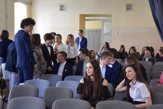 Jakie są progi punktowe do IX LO im. C. K. Norwida w Częstochowie?