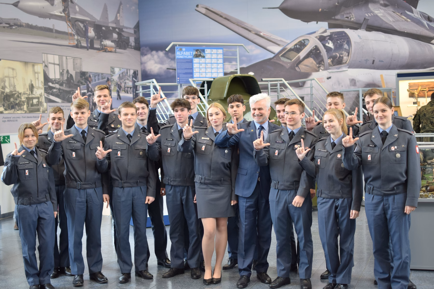 Jakie liceum na pilota wojskowego?