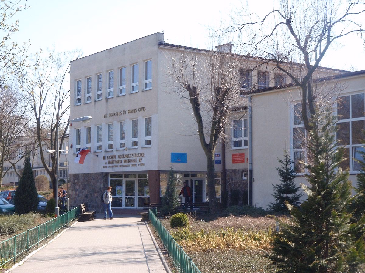 Jakie są progi punktowe w II LO im. Adama Mickiewicza w Gdyni?