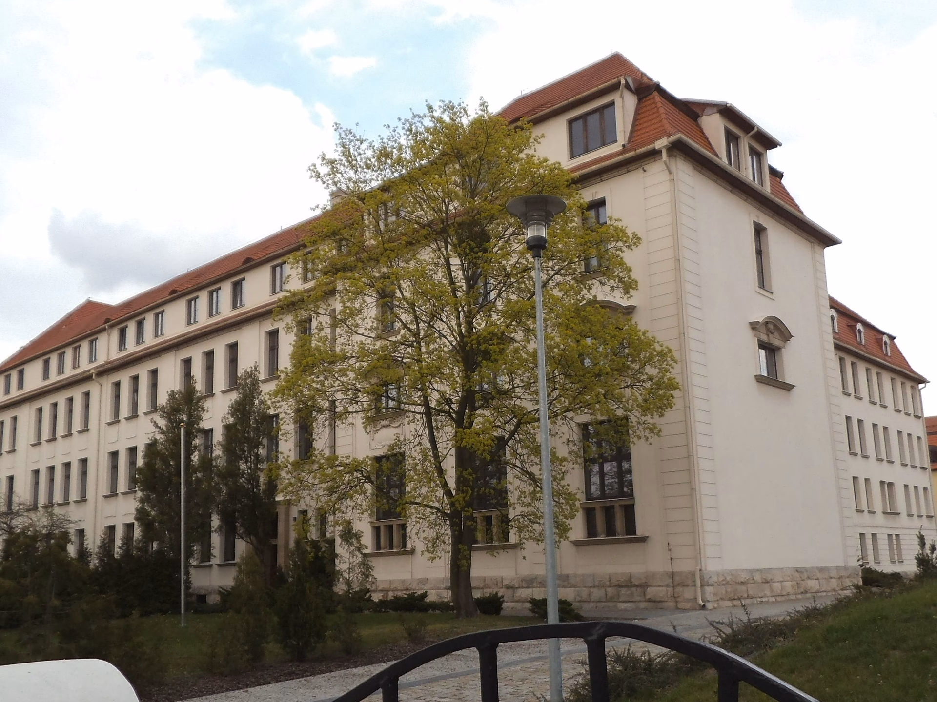 Gdzie w Toruniu można studiować pielęgniarstwo?