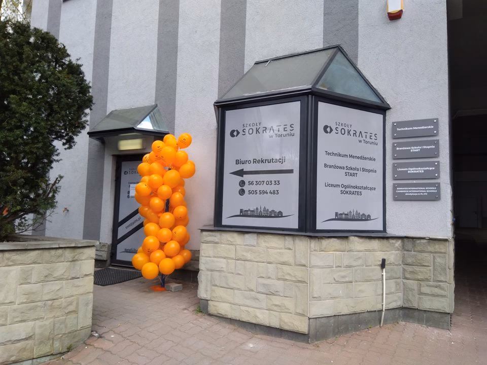 Do której klasy jest biznes i zarządzanie w liceum?