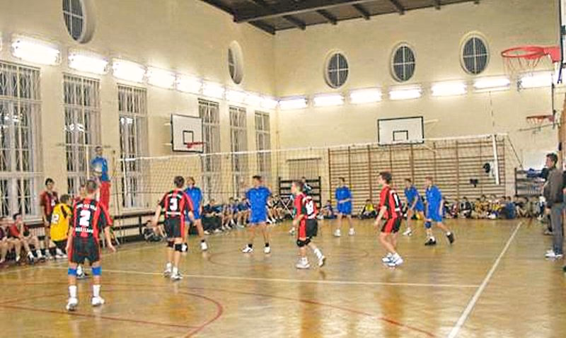 Czy MOS jest z internatem?