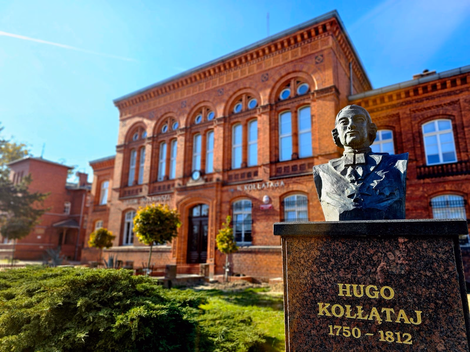 Czym różni się liceum profilowane od ogólnokształcącego?