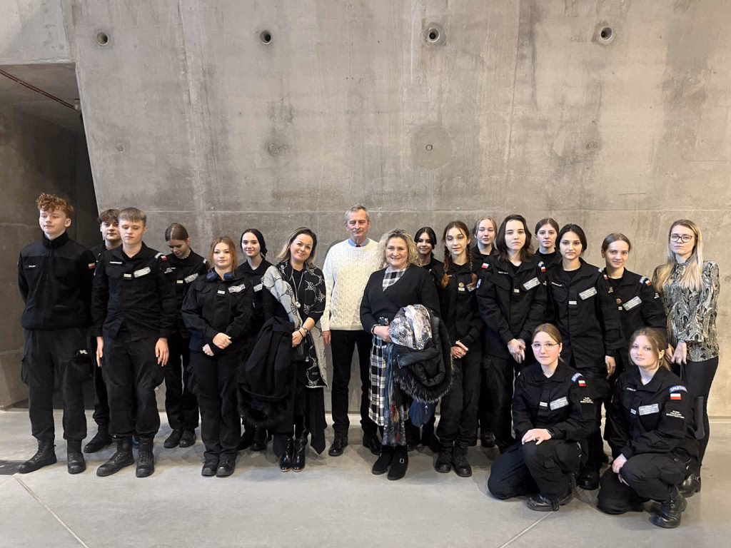 Czy Spartakus to szkoła prywatna?