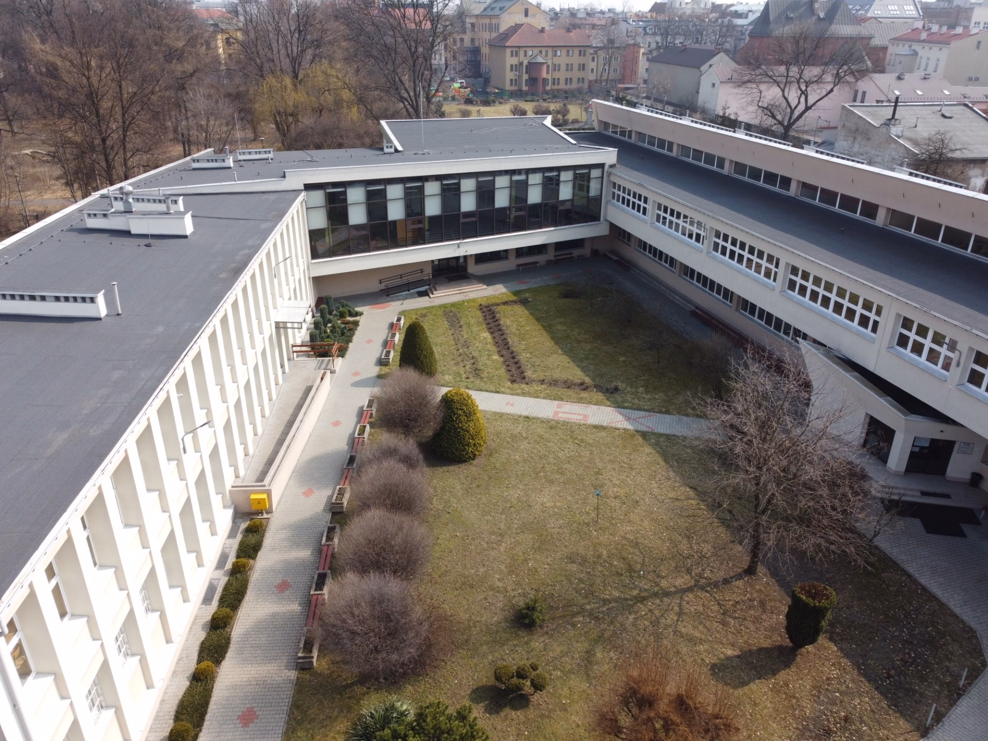 Na jakie studia można iść z rozszerzonym angielskim?