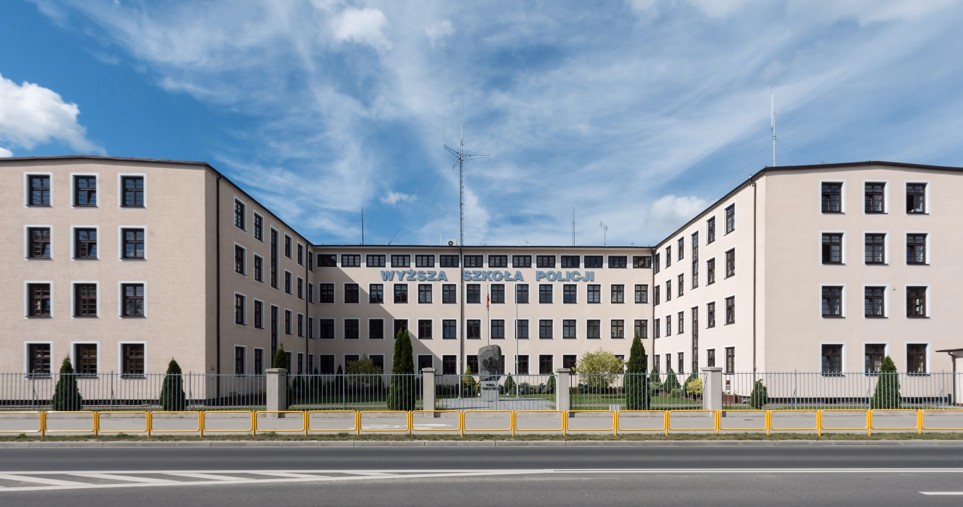 Jak dostać się do szkoły Policji w Szczytnie?
