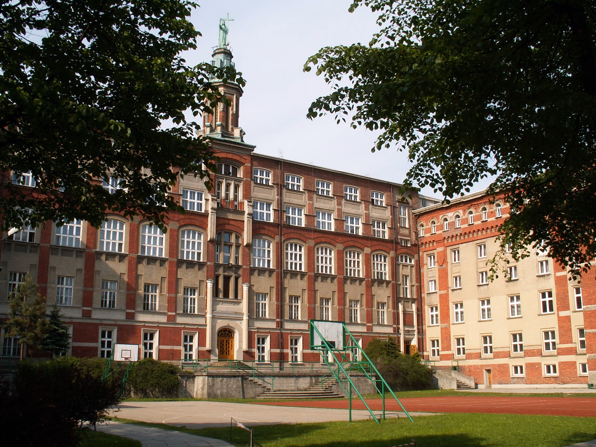 Ile trzeba mieć punktów, żeby dostać się do liceum salezjańskiego?