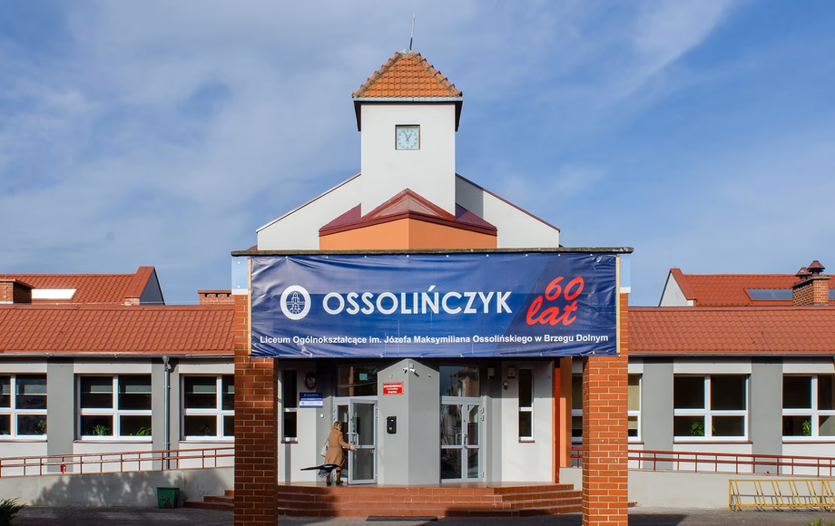 Ile osób mieszka w Brzegu Dolnym?