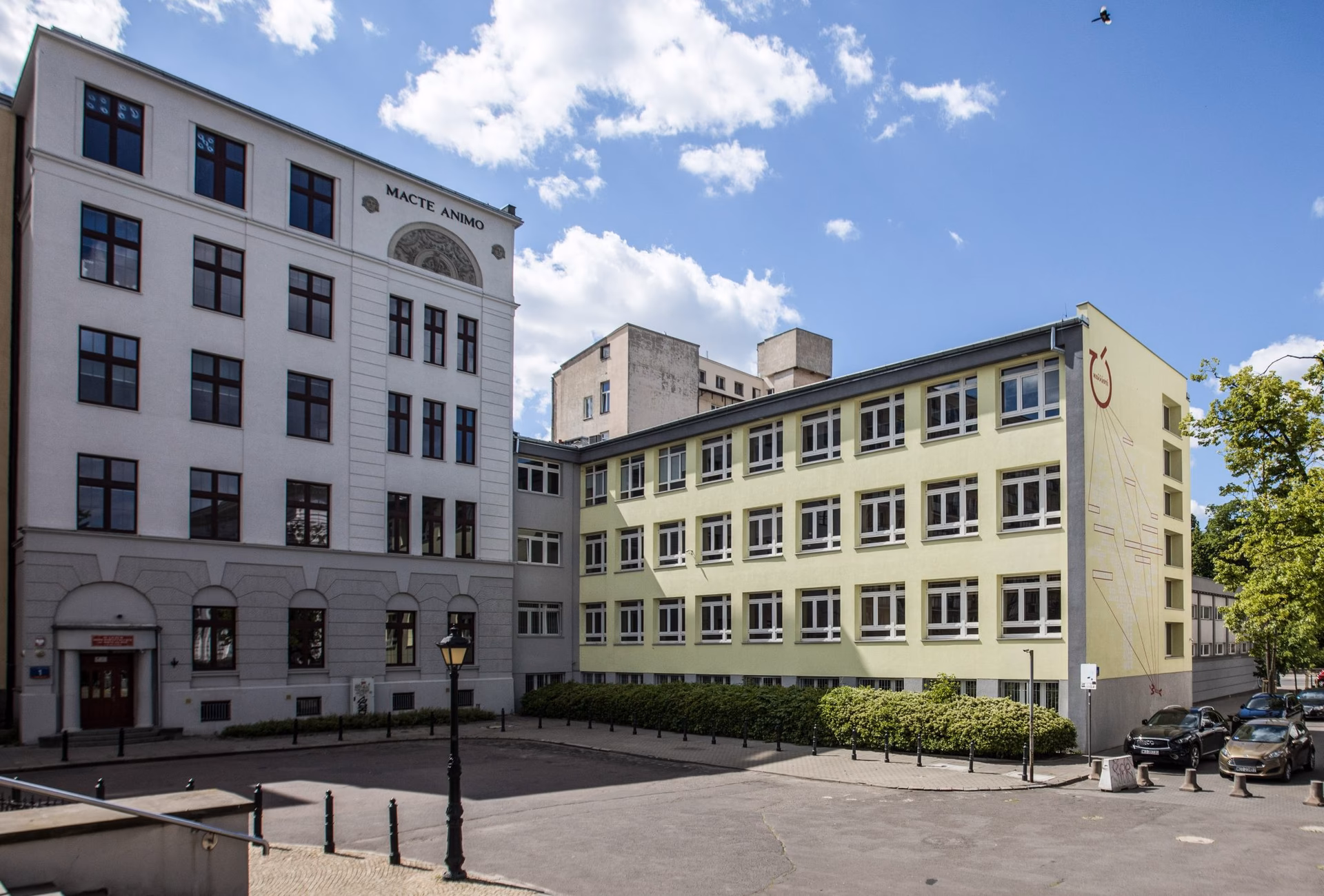 Gdzie złożyć wniosek o przyjęcie do liceum?