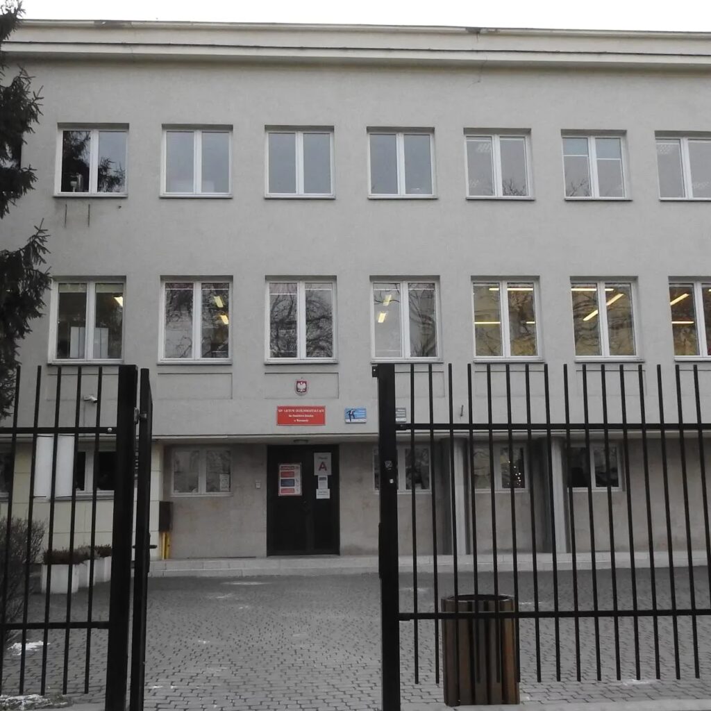 LICEUM WARSZAWA visual data 3