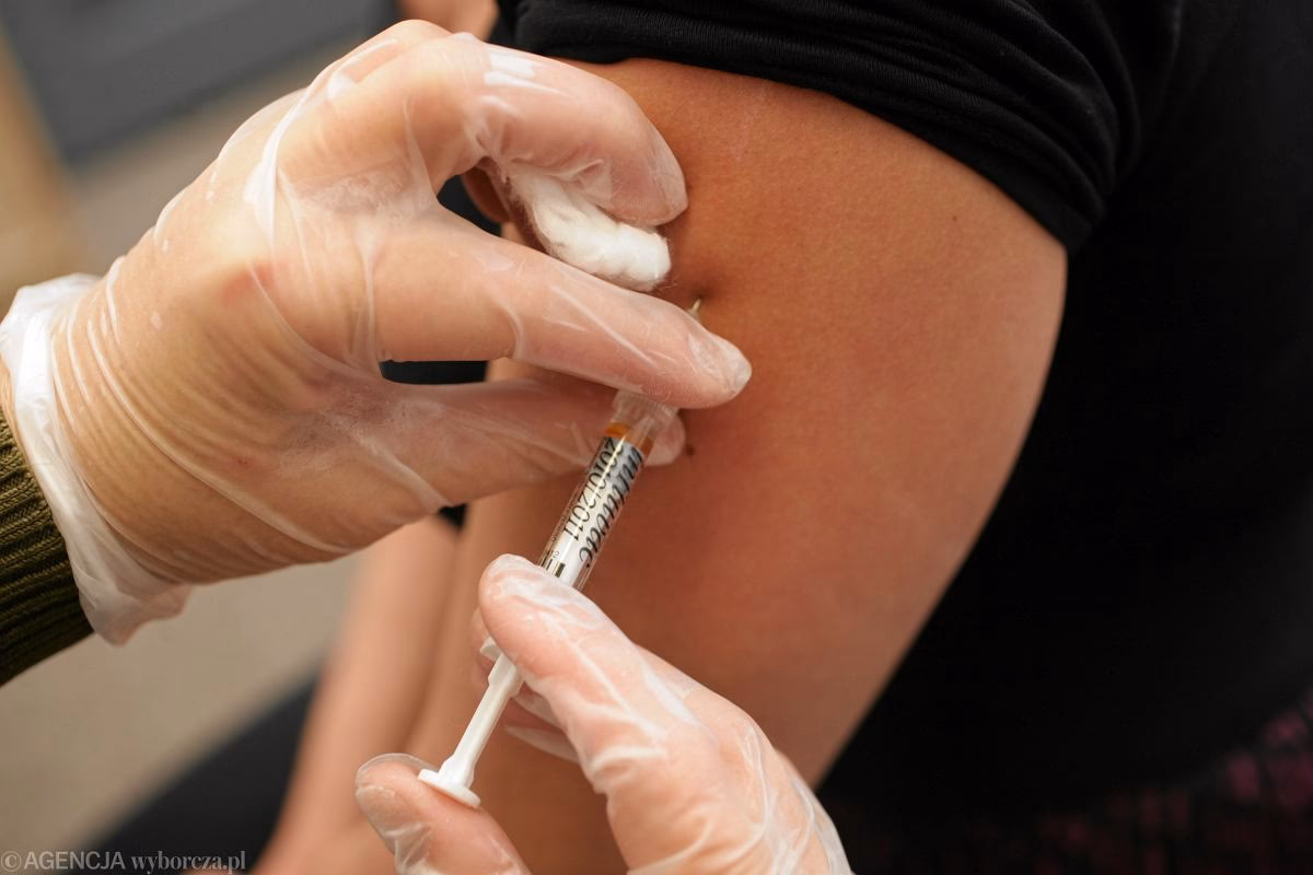 Czy na szczepienie na grypę trzeba mieć skierowanie od lekarza?