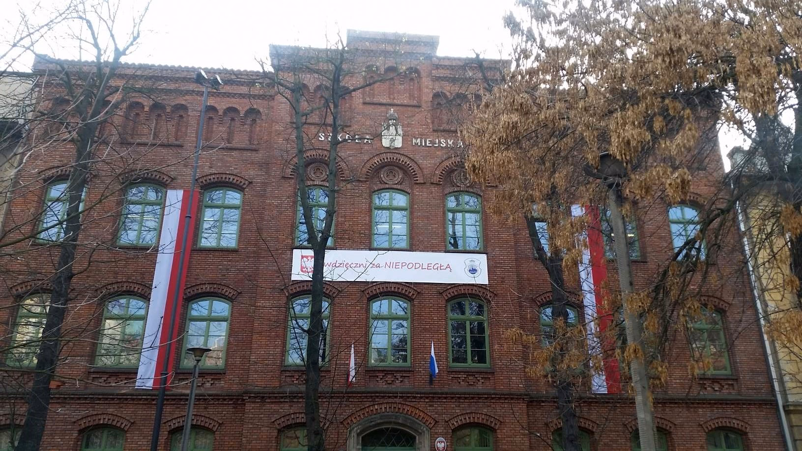 Jaki jest próg punktowy do XLIV LO w Krakowie?