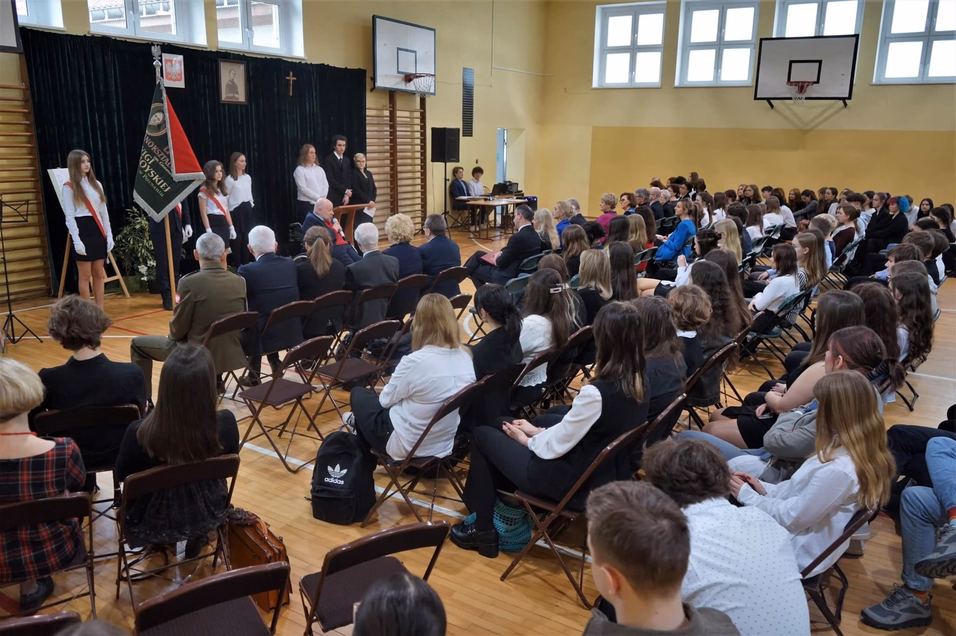 Ile punktów do 25 LO Poznań?