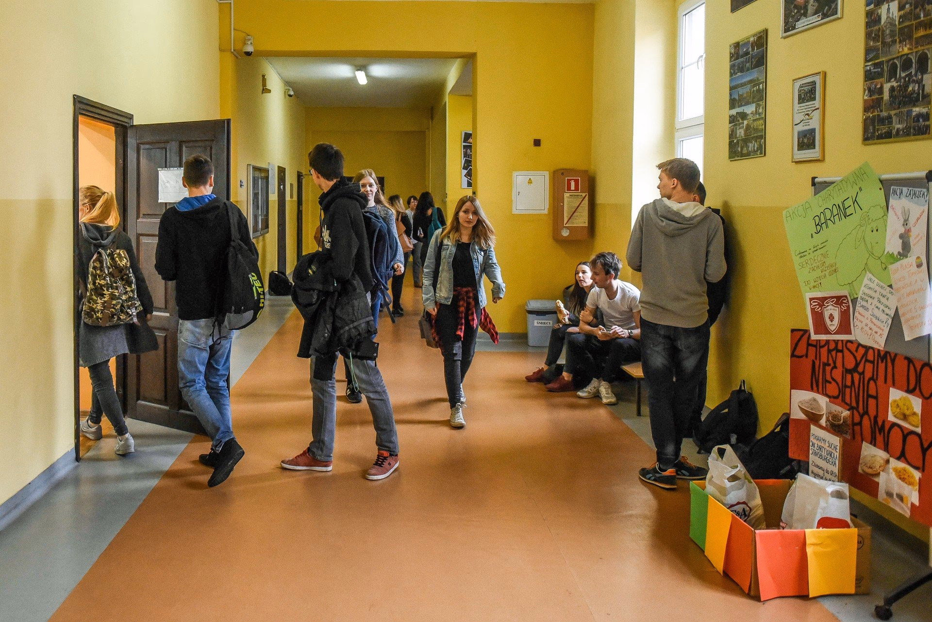 Jakie są progi punktowe w XXV LO im. Józefa Wybickiego w Warszawie?